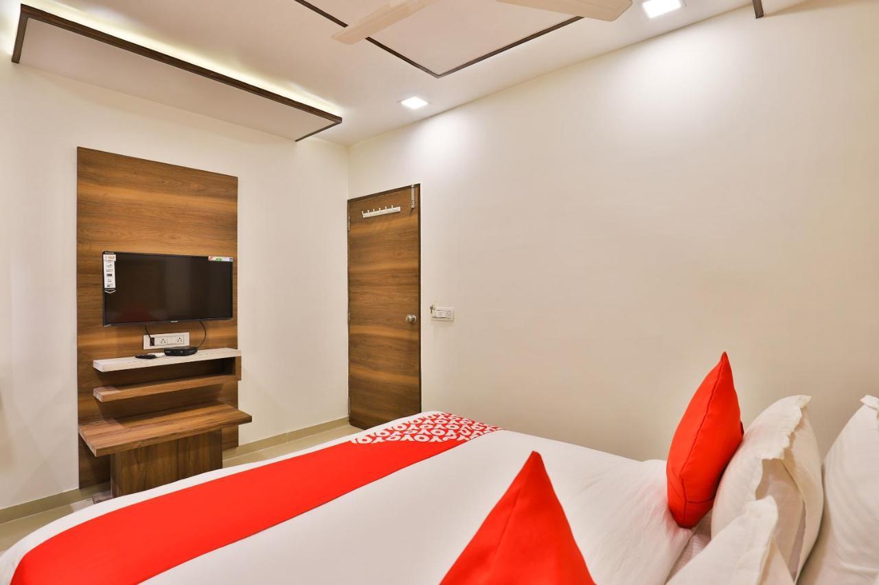 Oyo 24950 Hotel Shree Balaji Residency Αχμπανταμπάντ Εξωτερικό φωτογραφία