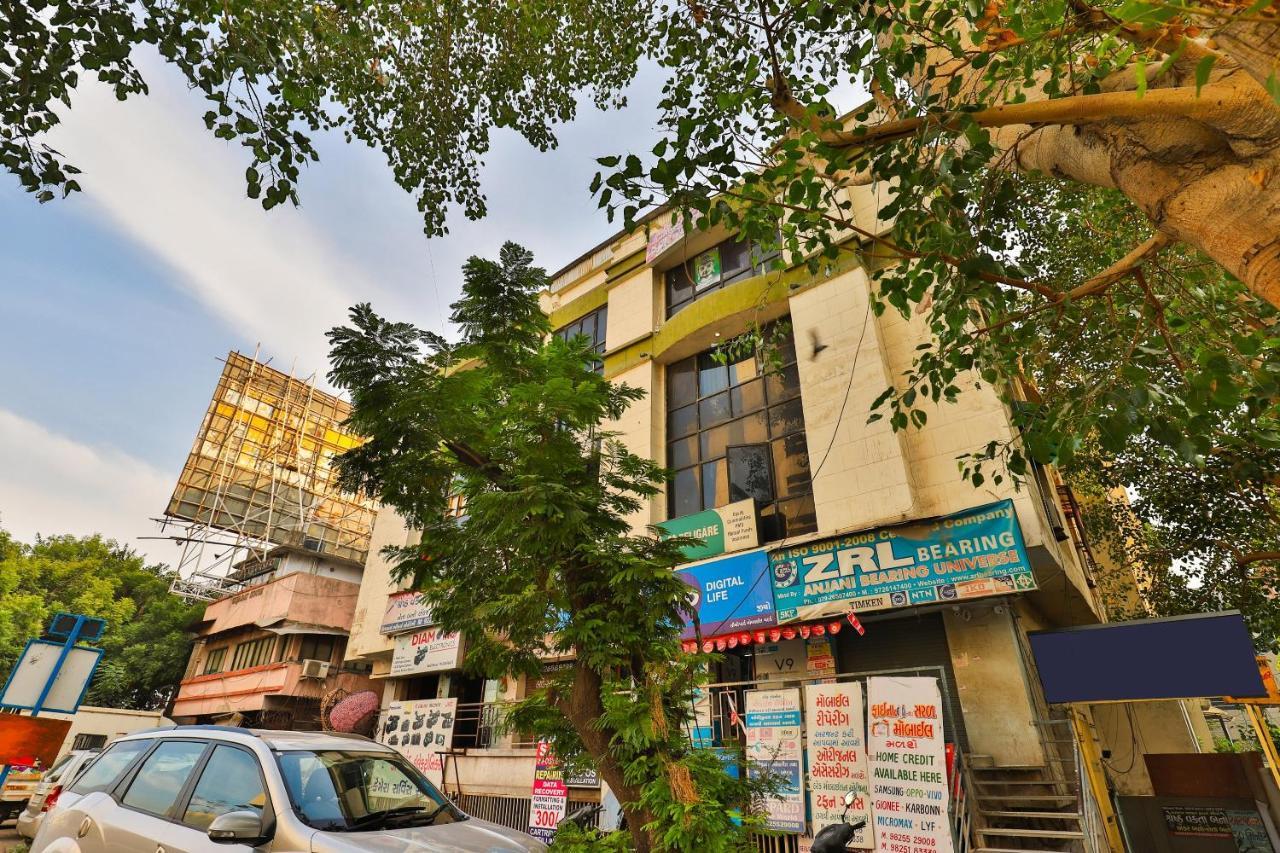 Oyo 24950 Hotel Shree Balaji Residency Αχμπανταμπάντ Εξωτερικό φωτογραφία