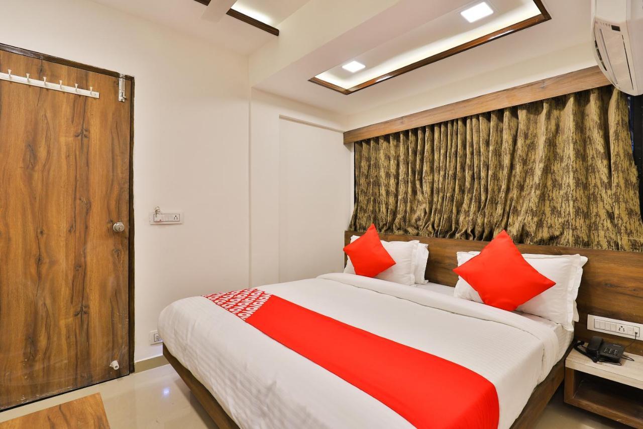 Oyo 24950 Hotel Shree Balaji Residency Αχμπανταμπάντ Εξωτερικό φωτογραφία